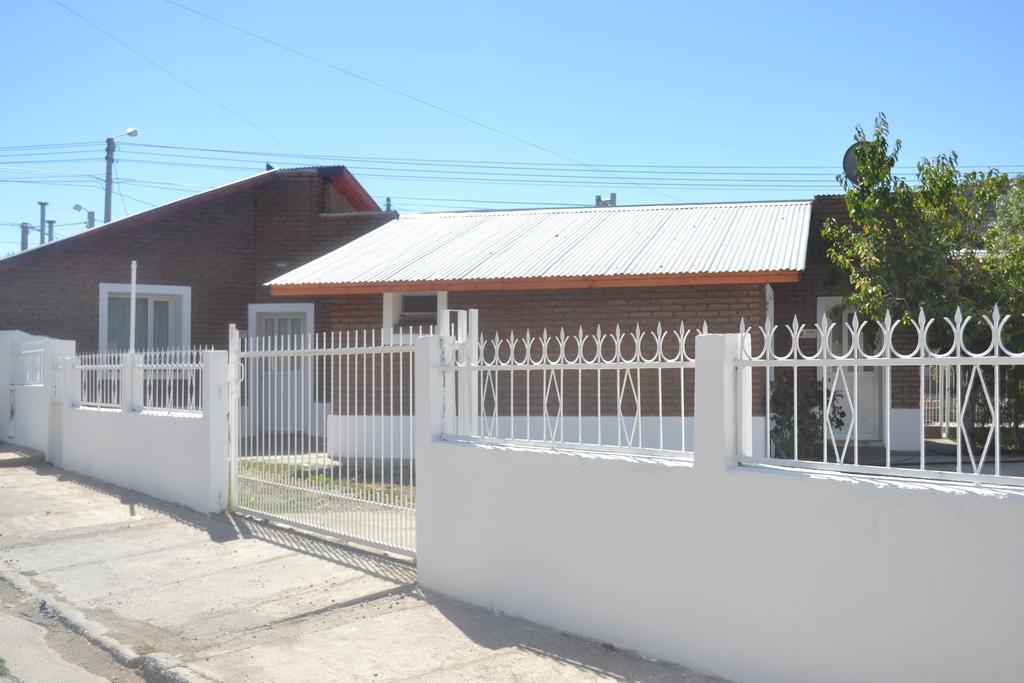 Departamentos Lizkar Daire Esquel Dış mekan fotoğraf